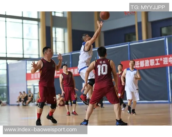 哈特在阿布扎比分享篮球魅力感受团结与激情的力量