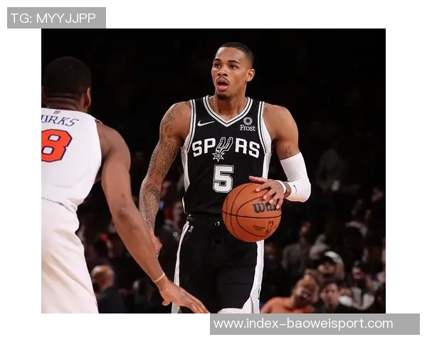 米奇约翰逊赞文班身体健康重返球场令人振奋