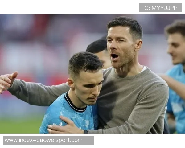 勒沃库森确认格里马尔多伤势恢复良好即将加入西班牙国家队 勒沃库森确认格里马尔多伤势恢复良好即将加入西班牙国家队