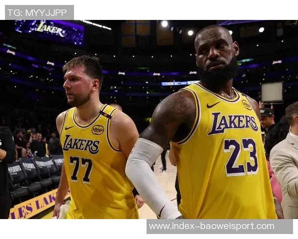 东契奇称詹姆斯虽缺席训练但分享经验对球队帮助巨大